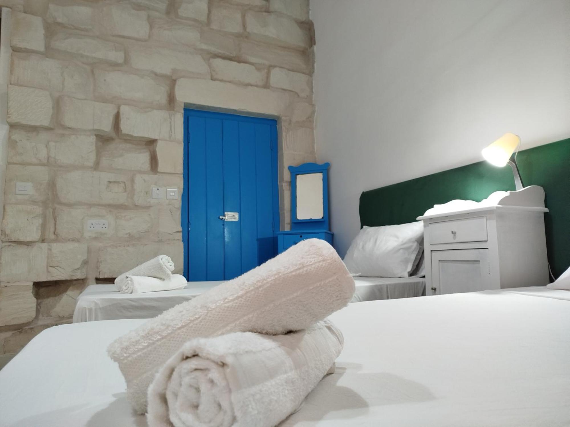 Limestone Sun Suites Sliema Quarto foto